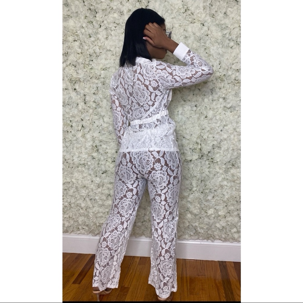 🌹(LAST SMALL) Lace Two Piece Pants Set - In White - Picture 3 of 9